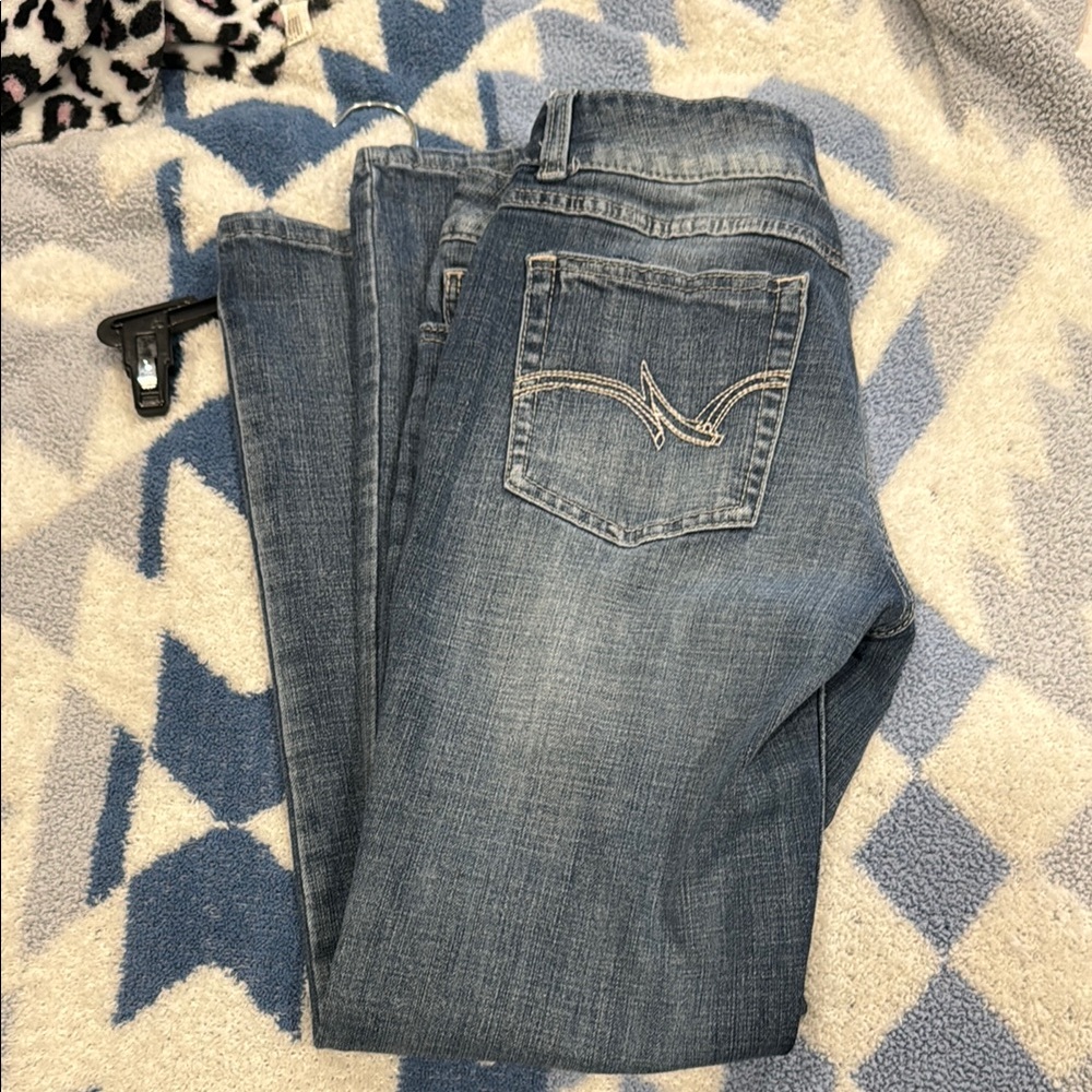 Women’s Wrangler Jeans - Classic Mid Wash